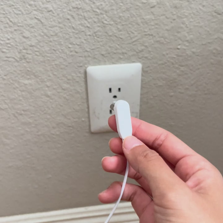 Grounding cord near a grounded outlet